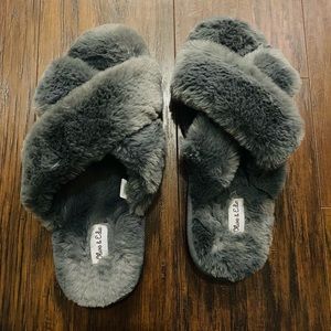 Olive & Edie Fuzzy House Slippers